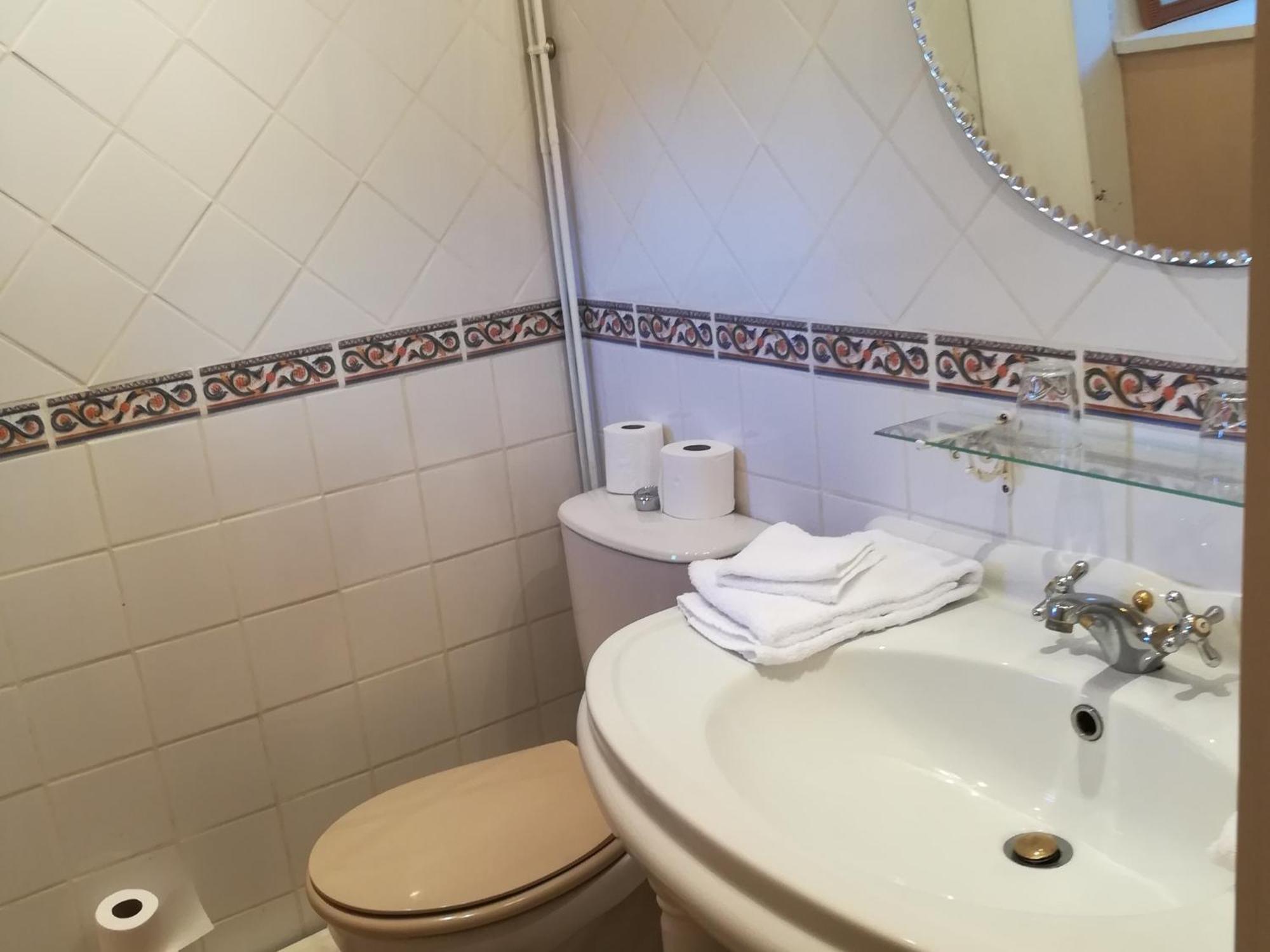 Chateau De Saint-Antoine Bonnac-la-Côte Habitación foto