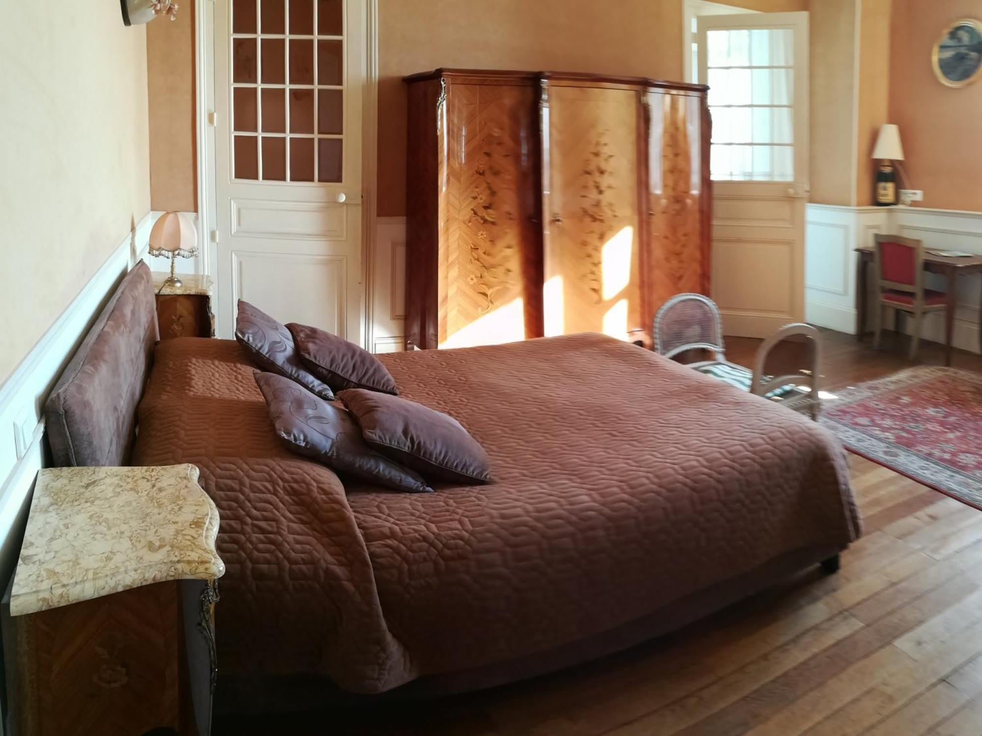 Chateau De Saint-Antoine Bonnac-la-Côte Habitación foto
